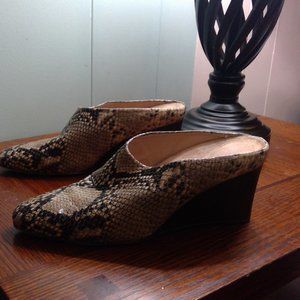 7M Snake Skinned Wedged Heel